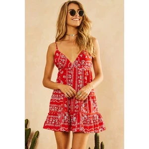 Mini Vestido Selfie Leslie Talla Grande L Rojo Ariya Cuello en V Espalda Baja Volantes Bandana - Imagen 1 de 12