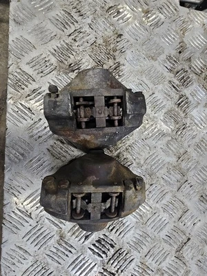 Bmw E21 Front brake calipers set left and right - Image 1 of 2