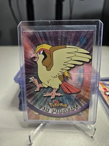 Pidgeot #18 Topps 1999 TV Animación Ed Holo Lámina Topps Negro Logo Pokemon LP - Imagen 1 de 2