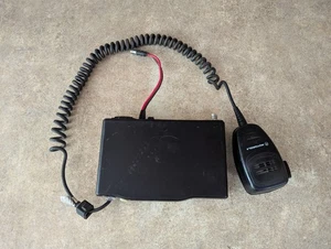 MOTOROLA M1225 4-CHANNEL MOBILE RADIO W/ MICROPHONE - Picture 1 of 6
