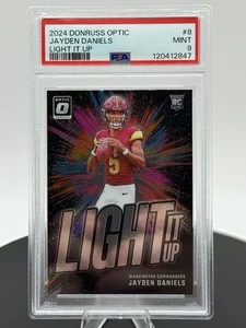 2024 Donruss Optic Light It Up #8 Jayden Daniels (RC) - Bild 1 von 4