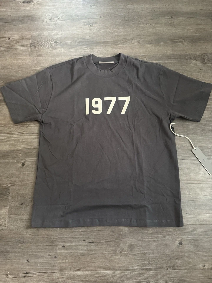 Fear of God Essentials T-Shirt Iron Size Small 100 Authentic 125BT212000F