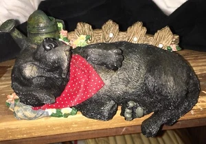 Vintage Dog Sleeping Black Lab Labrador Music Box Figurine Shelf Sitter - Picture 1 of 7