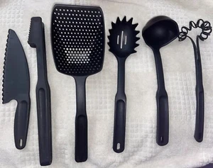 Pampered Chef Utensils Set Of 6 Pieces. - Picture 1 of 9