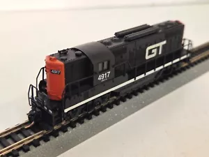 Atlas Cat #48409 N-Scale Grand Trunk Western EMD GP-9 TT Locomotive cab #4917 OB - Picture 1 of 16