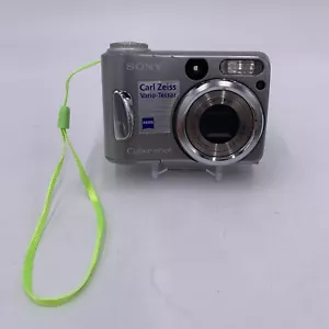 Sony Cyber-shot Carl Zeiss DSC-S60 4,1 megapixel fotocamera digitale argento ~ funziona! - Foto 1 di 16