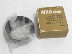 VINTAGE NEW IN BOX NIKON HS-1 LENS HOOD FOR NIKKOR 50MM F1.4 NIKKOR LENS - Picture 1 of 4