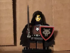 LEGO Minifigure Series 27 Wolfpack Beast master - Picture 1 of 2