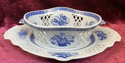 A Stunning Ltd Edt Spode Signature Collection Chestnut Basket & Stand. Perfect. - Image 1 of 4