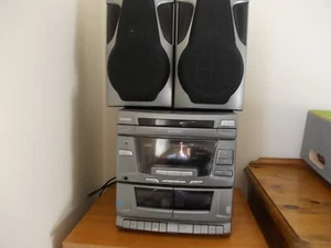 Goodmans System 5055 3 Disc Multichanger & Speakers FOR REPAIR OR SPARES - Picture 1 of 1