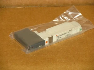 SMC VQ2401N-5W-Q Solenoid Valve - Picture 1 of 3