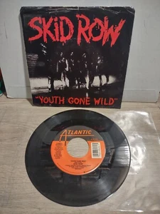 Skid Row: Youth Gone Wild (1989 Atlantic Records) 45RPM - 7" - 7-88935 - Picture 1 of 4