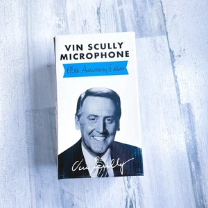 Vin Scully sprechendes Mikrofon 65. Jubiläum — neu geöffnete Verpackung — 2014 SGA Dodgers - Bild 1 von 3