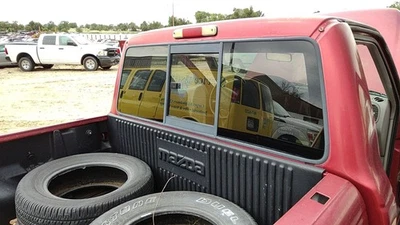 1998-2001 Mazda B2500 Back Glass Rear Sliding Window Assembly Oem 1f8563931 - Image 1 of 4