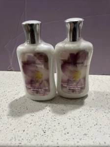 2 BATH & BODY WORKS SHEER FREESIA BODY LOTION RETIRED - Picture 1 of 5