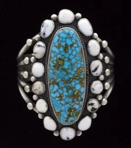 Natural Birdseye Kingman Turquoise Bracelet With White Buffalo Surround - Bild 1 von 5