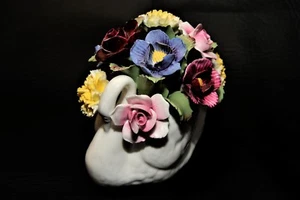 Cisne de porcelana de hueso fino Aynsley con arreglo de flores pintado a mano Inglaterra RARO - Imagen 1 de 8