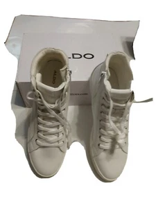Tenis de moda Aldo para mujer Embelia blanca de cuero sintético talla 11 - Imagen 1 de 10