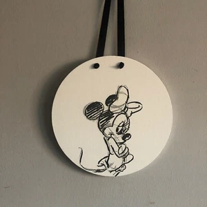 Disney Minnie Mouse Handmade wooden hanging Heart Plaque Decoupaged Only 1 Made - Picture 1 of 1