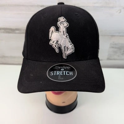 Gorra de Vaqueros Zephyr Wyoming L Ajuste Elástico NCAA Curvado Bill Cap Marrón Dorado  Foto 1 de 4