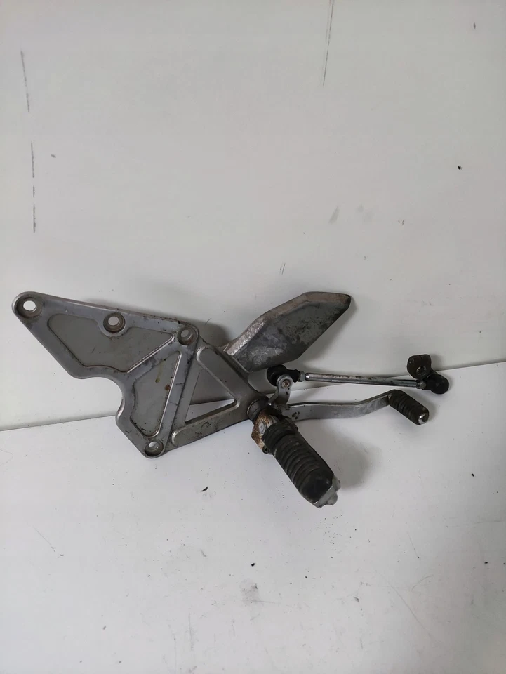 Conjunto esquerdo Suzuki KMGY.YHG3.456 GSF Bandit 400 - Imagem 1 de 1