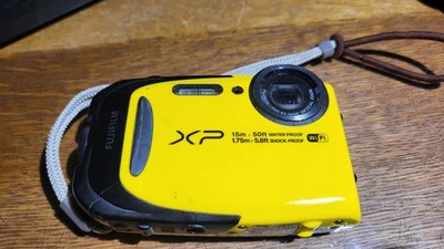 Cámara digital Fujifilm Finepix XP85 16MP amarilla impermeable Foto 1 de 4