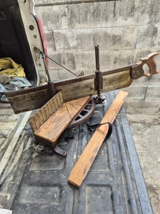 ANTIQUE 24" HENRY DISSTON SAW and cast iron working miter box - Picture 1 of 20
