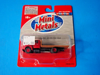 Classic Metal Works Mini Metals 30157 '53 International R-190 red flat bed truck - Image 1 of 3