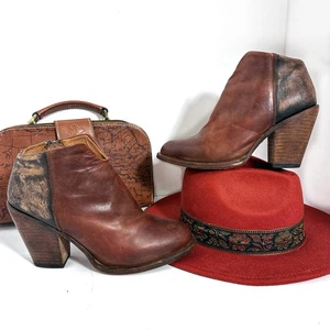 Freebird Brown Distressed Ankle Stacked Heel Western Booties Size 8 Women’s - Picture 1 of 19