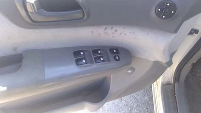 Interruptor de puerta delantero Kia Sedona 2008 Foto 1 de 2