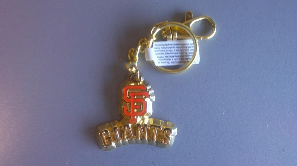 MLB Metal Keychain San Francisco SF Giants Team Color - Image 1 of 1