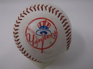 Rawlings NY YANKEES Official Baseball American League - Picture 1 of 3