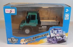 Maisto 1/43 Nr. 21238 Mercedes Unimog Pritsche grünblau/silber OVP #8438 - Bild 1 von 4