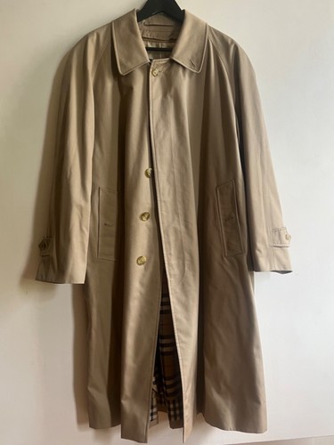 VINTAGE BURBERRY Trench petto singolo. Condizioni quasi incontaminate!