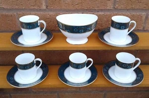 ROYAL DOULTON “CARLYLE” PART COFFEE SERVICE SELECTION. - Picture 1 of 35