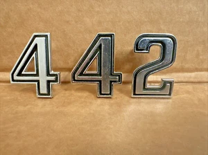 NOS OEM 1968 1969 1970 ?? Oldsmobile Cutlass 442 Hood Emblem Assembly Hurst Olds - Picture 1 of 24