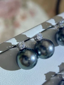 9 -10 mm  natural round Tahitian black pearl earrings   G18K - Picture 1 of 4