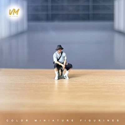 Resin 1/64 Diorama Street Series Miniature Figurine Toys Doll Sitting Man - Image 1 of 4