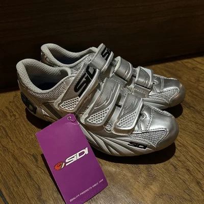 ZAPATOS DE CICLISMO DE CARRETERA NUEVOS CON ETIQUETAS SIDI CARBON MILLENNIUM III para mujer blancos 39 EU 6.5-7 EE. UU. Foto 1 de 4