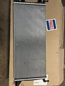 Mercedes Benz GL450 Intercooler Water Cooler Radiator 2014 A0995001403 OEM - Picture 1 of 3