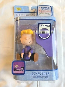 A Charlie Brown Christmas Schroeder Figure With Musical Piano Rare Factory Seale - Picture 1 of 5