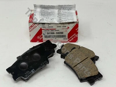 Genuine Lexus Es350 Es300H Rear Brake Pads Set 04466-33200 OEM - Image 1 of 3
