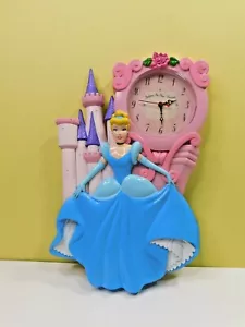 Orologio da parete Disney Principessa Castello di Cenerentola batteria credi nei tuoi sogni rosa - Foto 1 di 12