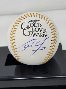 CHRISTIAN YELICH signed OML Rawlings Gold Glove baseball BECKETT COA BREWERS - Picture 1 of 5