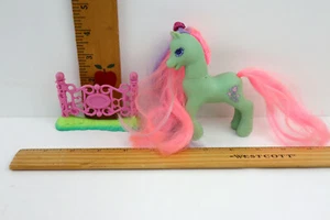 Vtg 1997 My Little Pony G2 Ivy Magic Motion Friend & Garden Fence Hasbro MLP - Picture 1 of 11