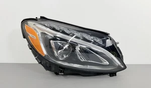 All Tabs! 2015-2018 Mercedes-Benz C Class W205 Static LED Headlight Right RH OEM - Afbeelding 1 van 11
