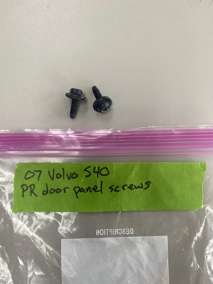 Tornillos de panel de puerta trasera para pasajero Volvo S40 07 Foto 1 de 1