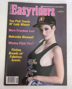 Easyriders Magazin August 1983 Motorräder David Mann Centerfold - Bild 1 von 6