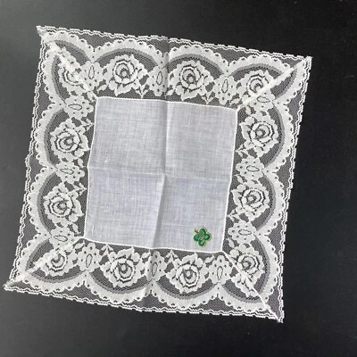 Vintage Hankie Lino Irlandés con Máquina Rosa Encaje Pegatina Original Boda Foto 1 de 3