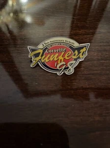 1998 MID AMERICA CORVETTE FUNFEST AUTOMOTIVE HAT PIN - Picture 1 of 2